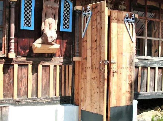 Drevenica Art Galery Hébergement de vacances